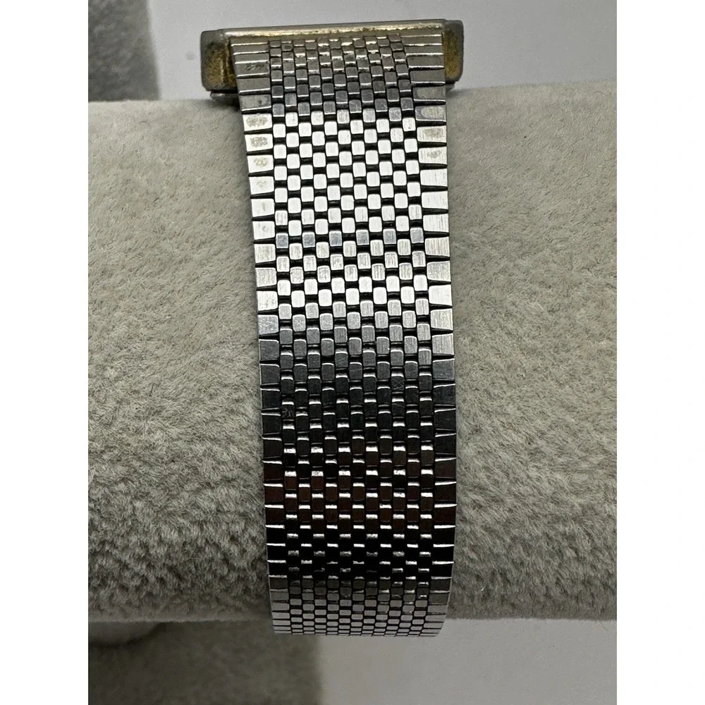 Nelsonic Diamond Vintage Tank Watch New‎ Battery 24MM 8